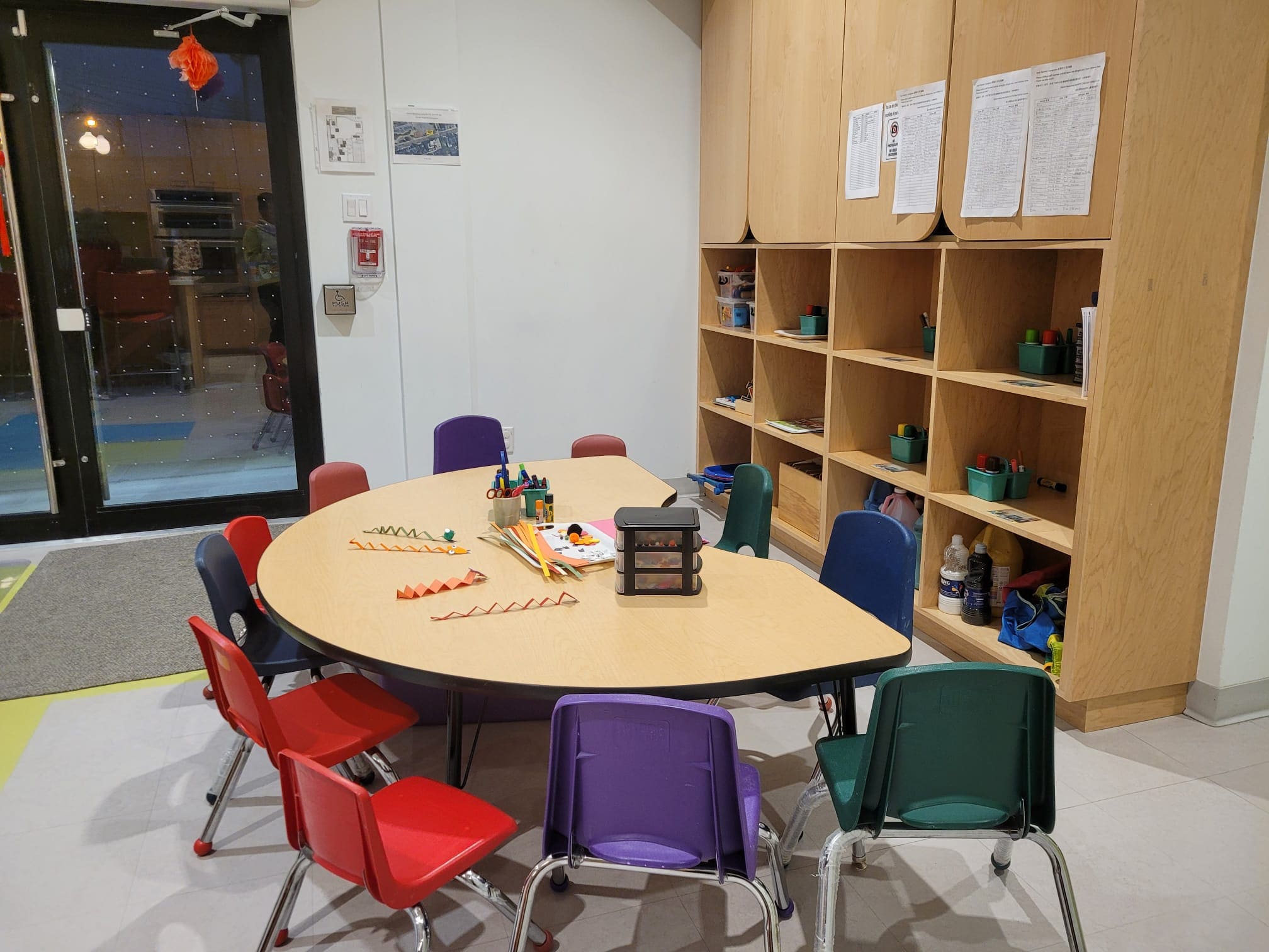 Circle time desk